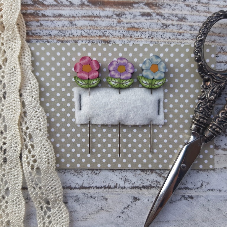 Puntini Puntini Pin Sets 2025