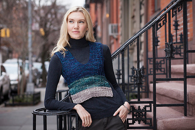 Rios & Washted Interchangeable Yarns Knitted Pattern Book