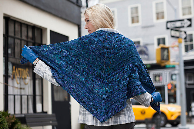 Rios & Washted Interchangeable Yarns Knitted Pattern Book