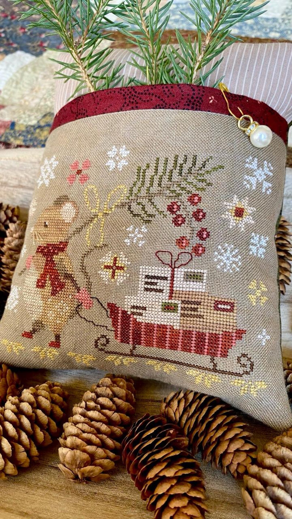 The Postmouse's Christmas Delivery