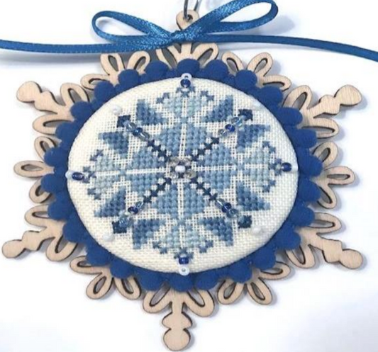 Blue Snowflake Ornament Kit