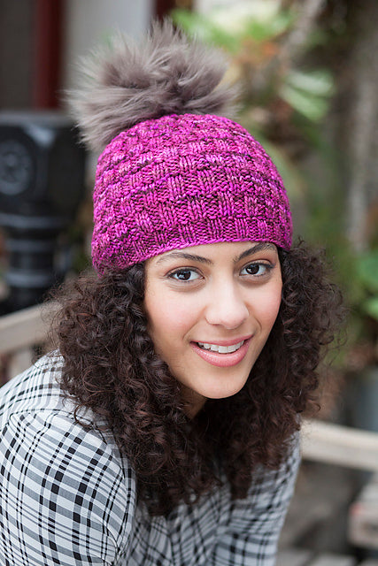Rios & Washted Interchangeable Yarns Knitted Pattern Book