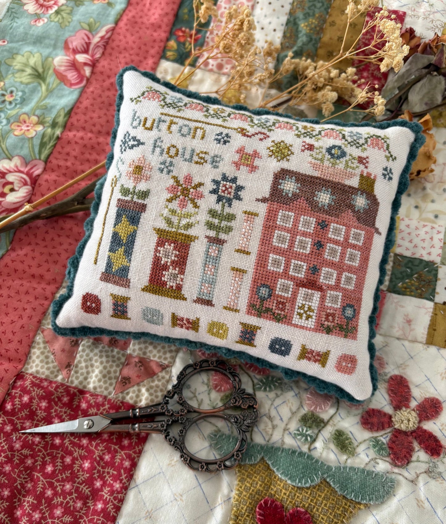 The Houses on Stitchery Lane