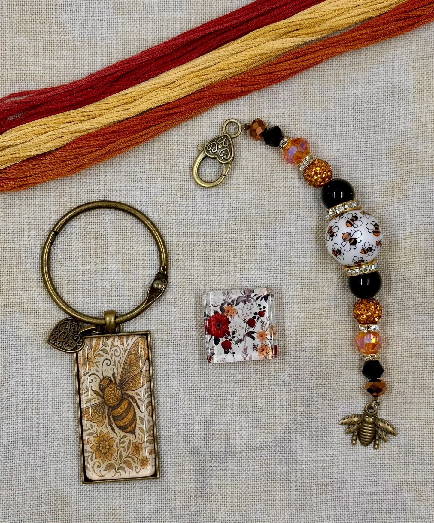 Buzzing Beauty (exclusive)