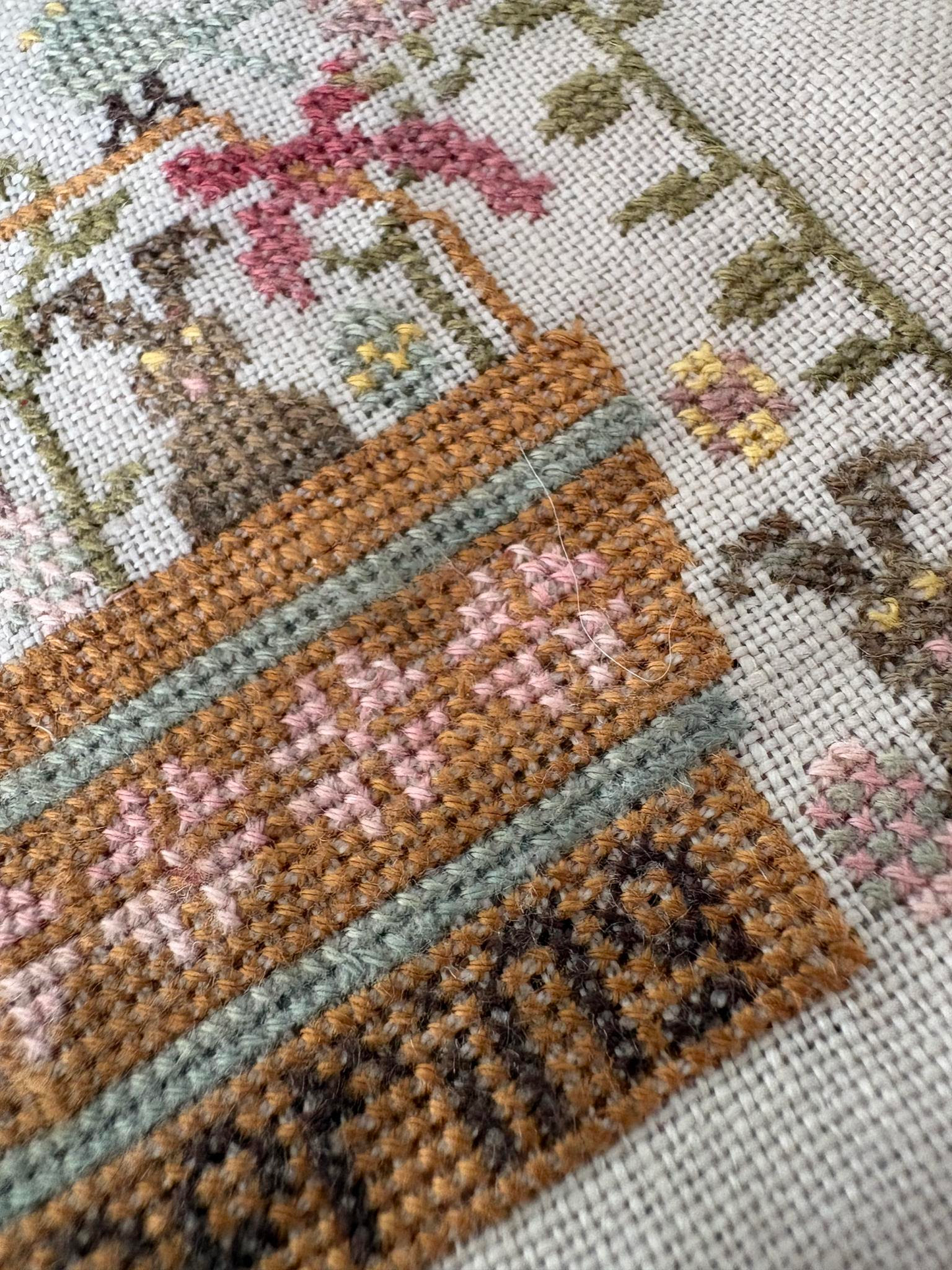 Chocolate Bunnies Needlebook