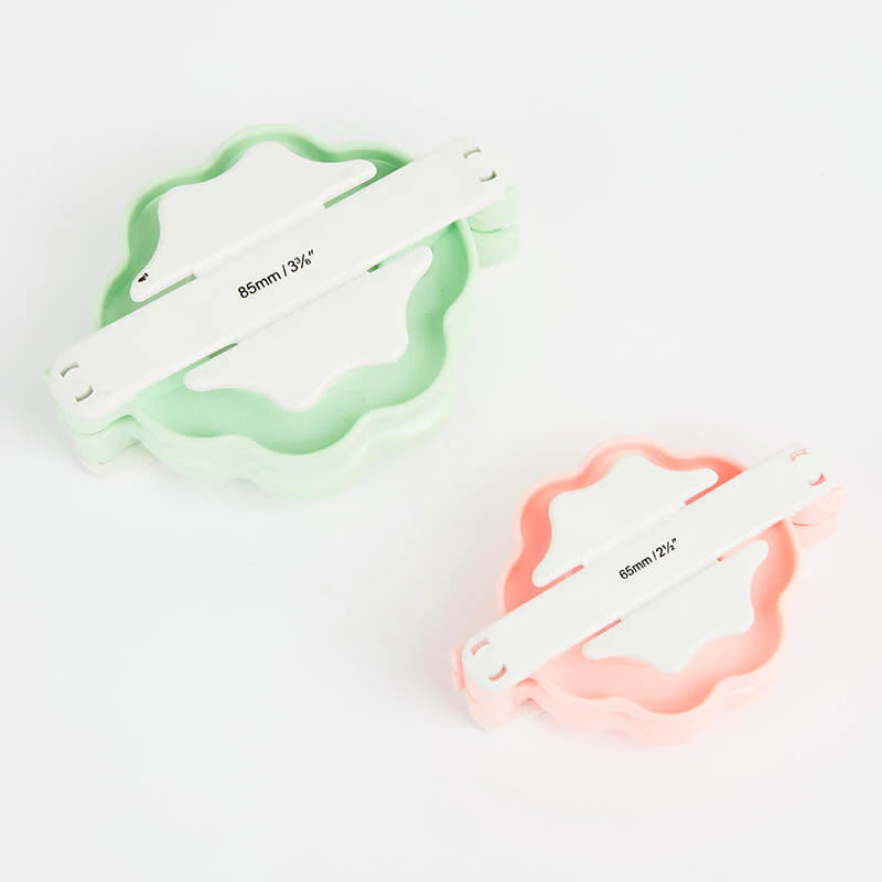 Nirvana Pom Pom Makers