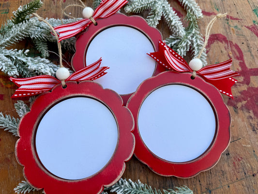 Round Ornament Trio