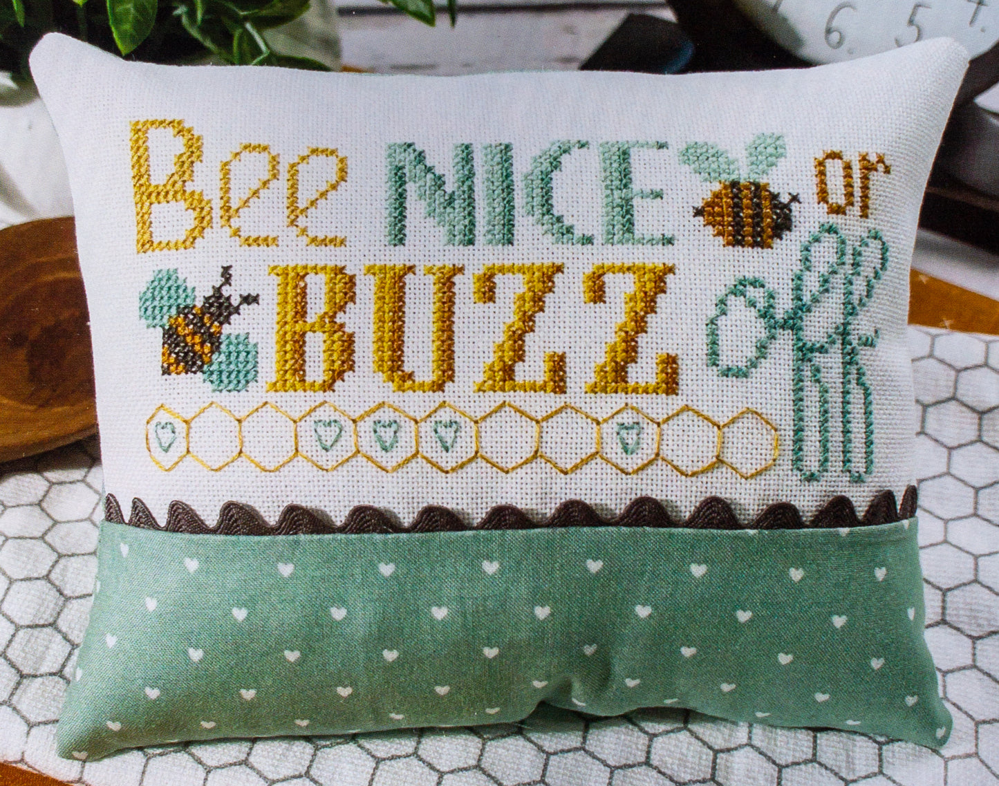 Bee Nice by Primrose Cottage Stitches