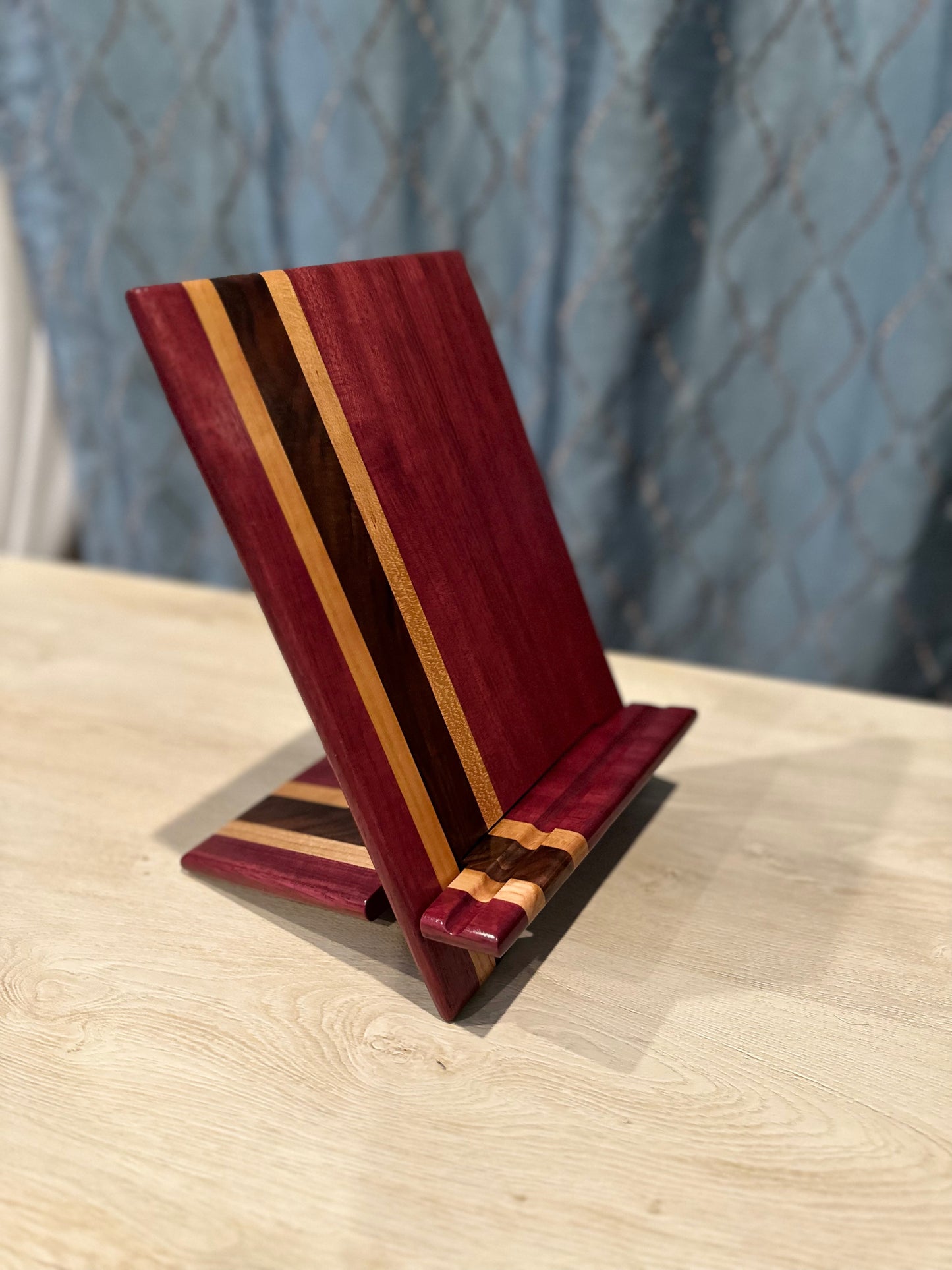 Tablet or Pattern Stand